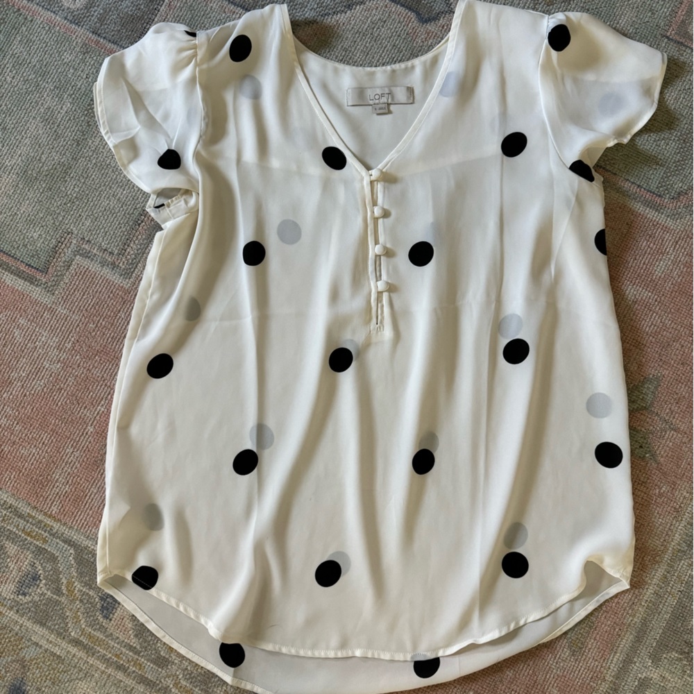 Loft cream blouse short sleeve size small